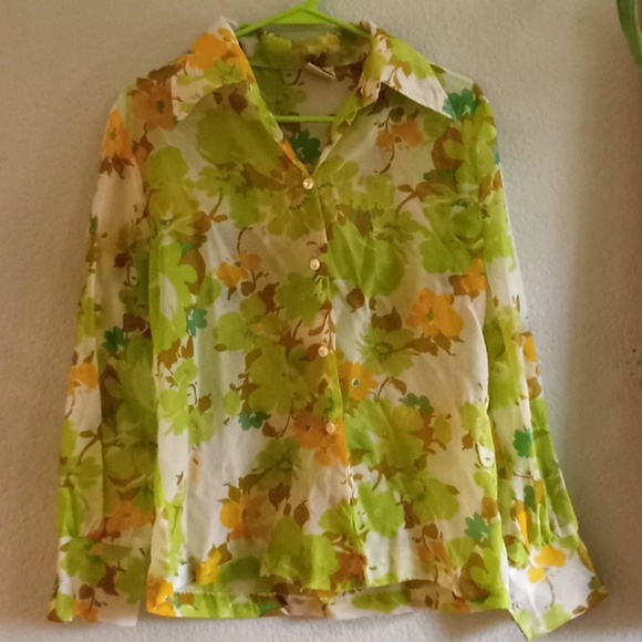 Made in California by George Tops - Vintage 60s 70s Sheer Funky Retro Hippie Wide Lapel Floral Button Down Shirt